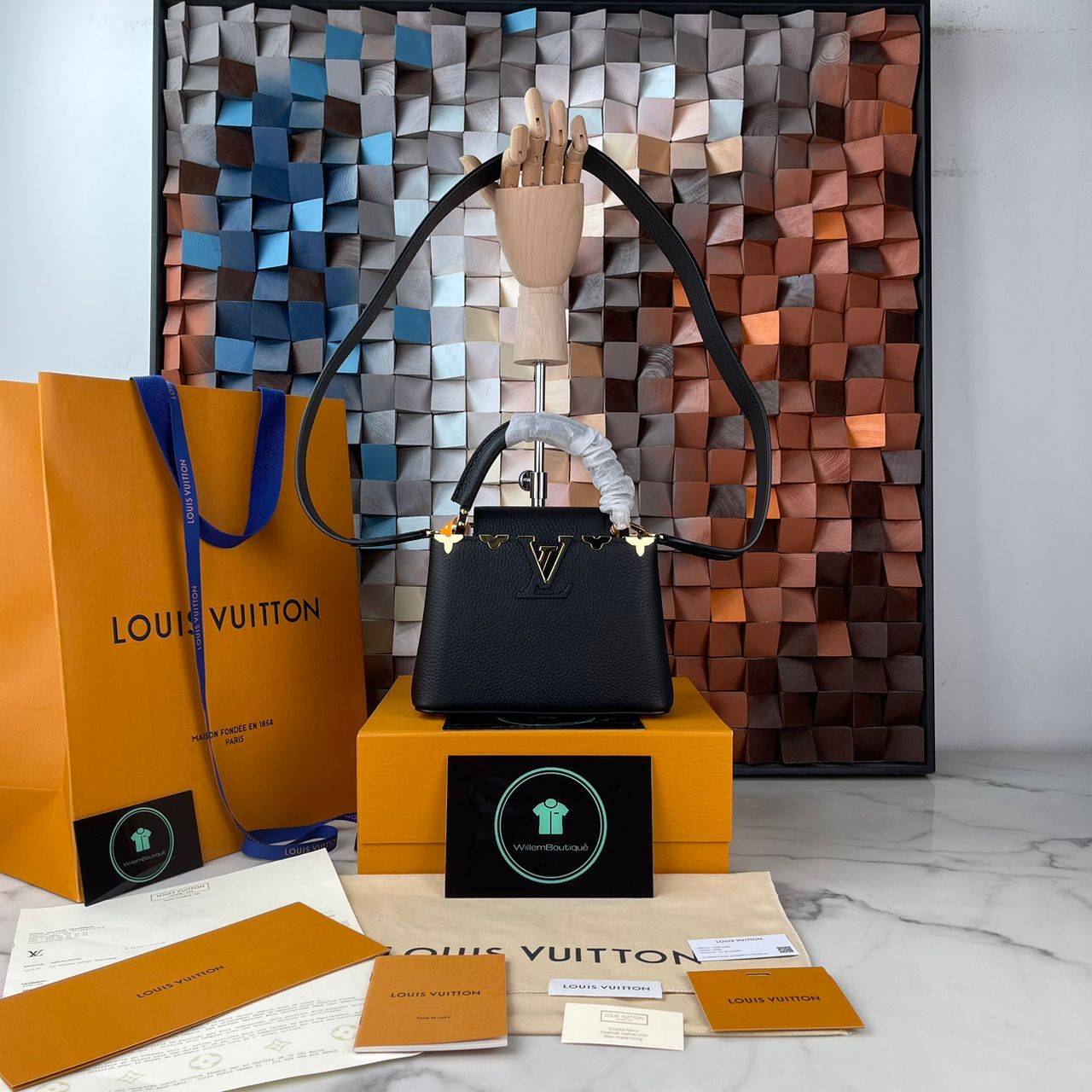 Privately sourced item🛍️ This exact piece has previously been arranged through our private order service and remains available to be secured again. Select Secure Your Item above to reserve this piece under your name. Order Manager available via WhatsApp.