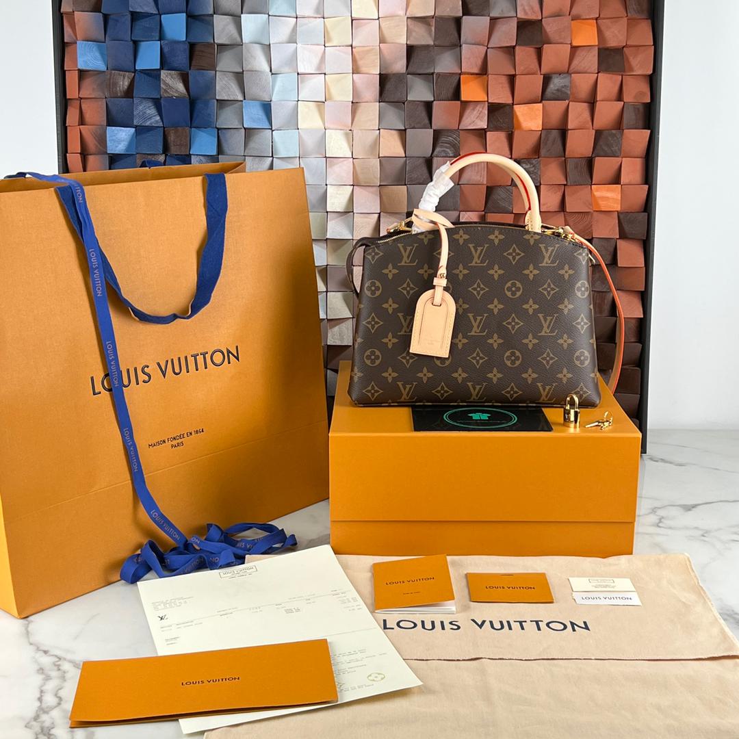 🛍️ Request Completed ✨ Want this exact item? Add to Cart 🛒 Looking for something else? 📩 Send a private WhatsApp request.