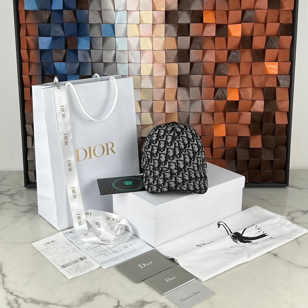 🛍️ Request Completed ✨ Want this exact item? Add to Cart 🛒 Looking for something else? 📩 Send a private WhatsApp request.