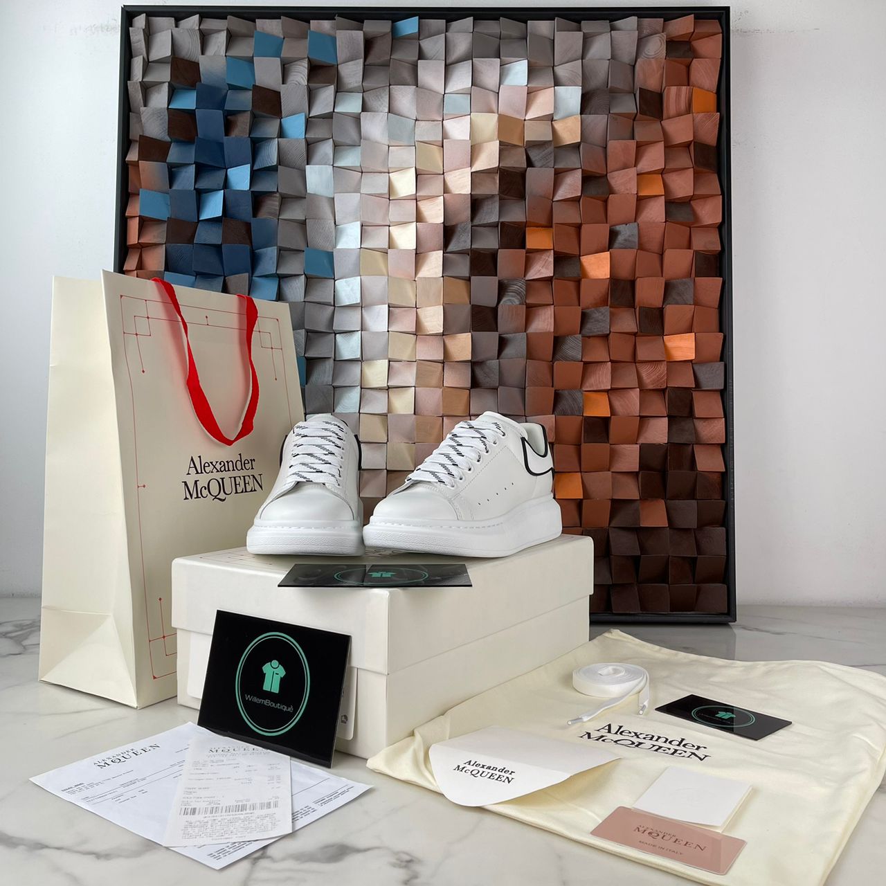 Privately sourced item🛍️ This exact piece has previously been arranged through our private order service and remains available to be secured again. Select Secure Your Item above to reserve this piece under your name. Order Manager available via WhatsApp.