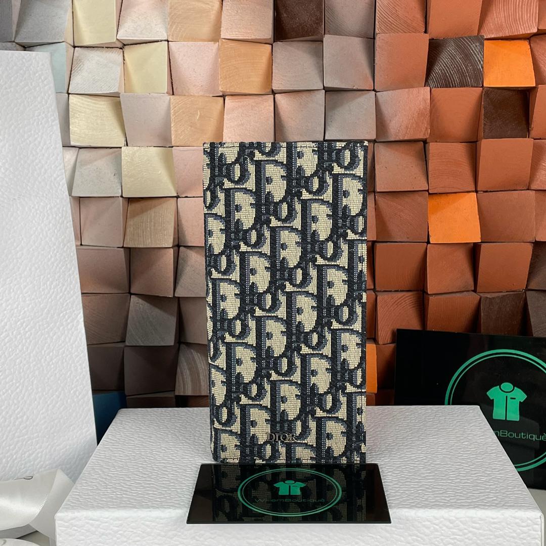 🛍️ Request Completed ✨ Want this exact item? Add to Cart 🛒 Looking for something else? 📩 Send a private WhatsApp request.