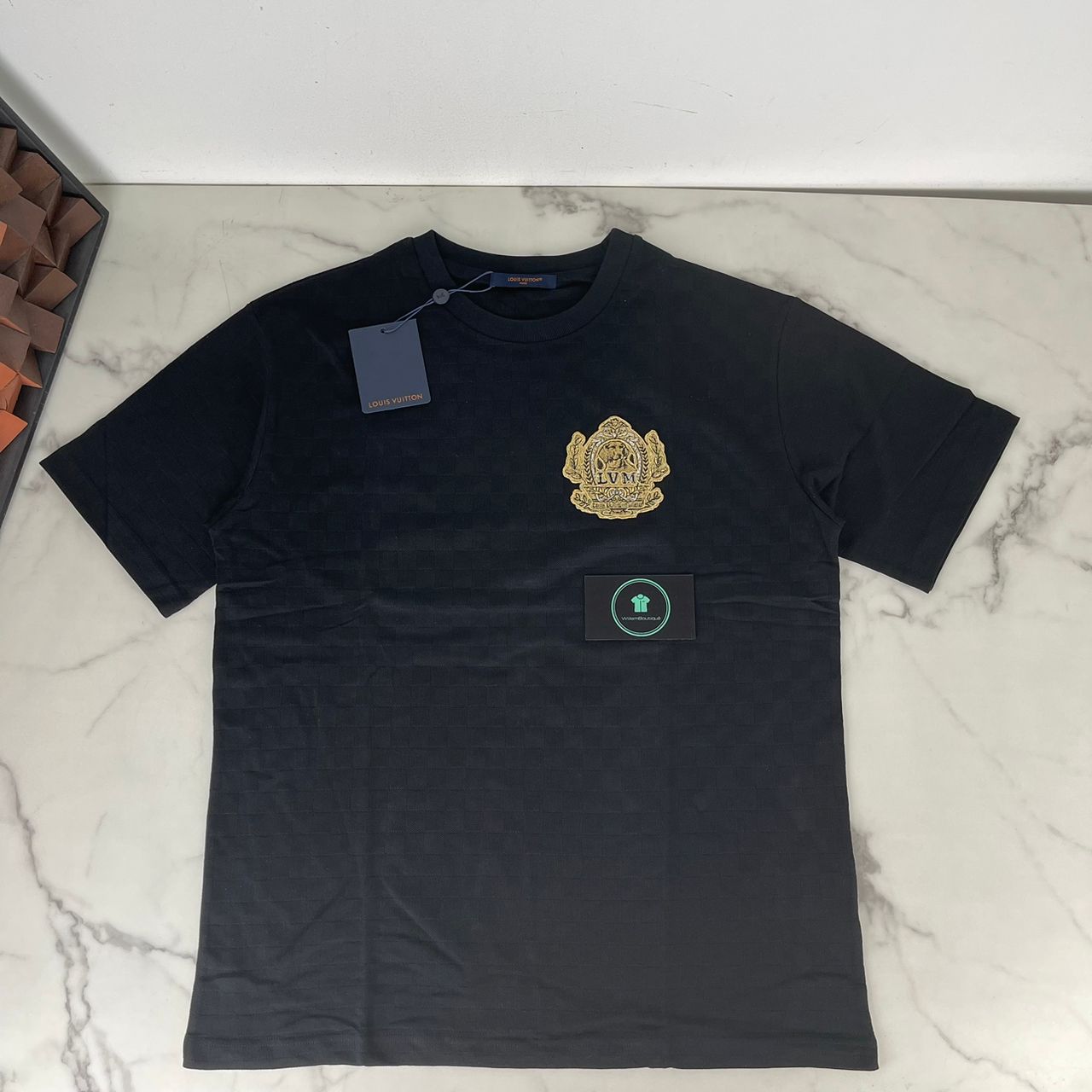 Privately sourced item🛍️ This exact piece has previously been arranged through our private order service and remains available to be secured again. Select Secure Your Item above to reserve this piece under your name. Order Manager available via WhatsApp.