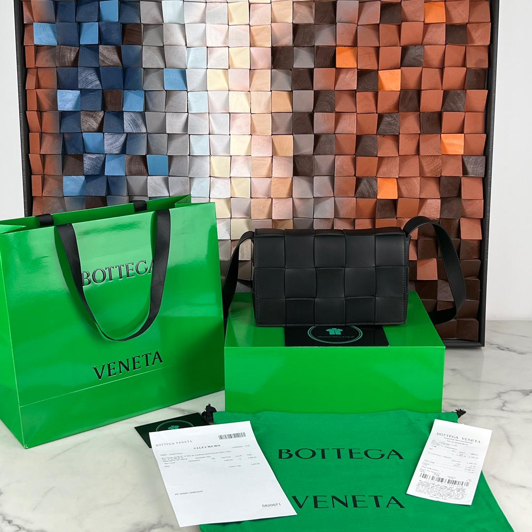 🛍️ Request Completed ✨ Want this exact item? Add to Cart 🛒 Looking for something else? 📩 Send a private WhatsApp request.