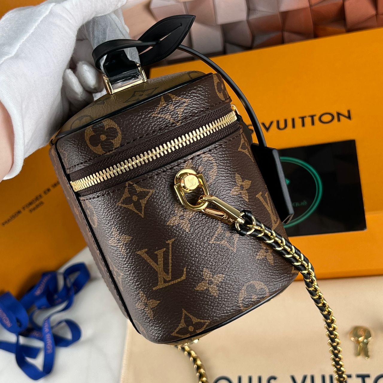 🛍️ Request Completed ✨ Want this exact item? Add to Cart 🛒 Looking for something else? 📩 Send a private WhatsApp request.